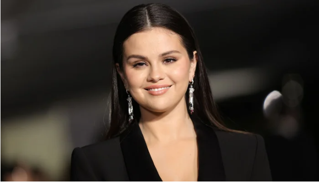 Selena Gomez reflects on changes in her body throughout career | Pro Hub of News